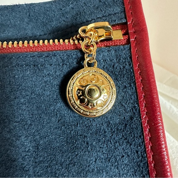 NEW WITH GUCCI DUSTBAG AND CARDS Gucci Rajah Suede Large Tote Bag in Blue - Picture 7 of 16